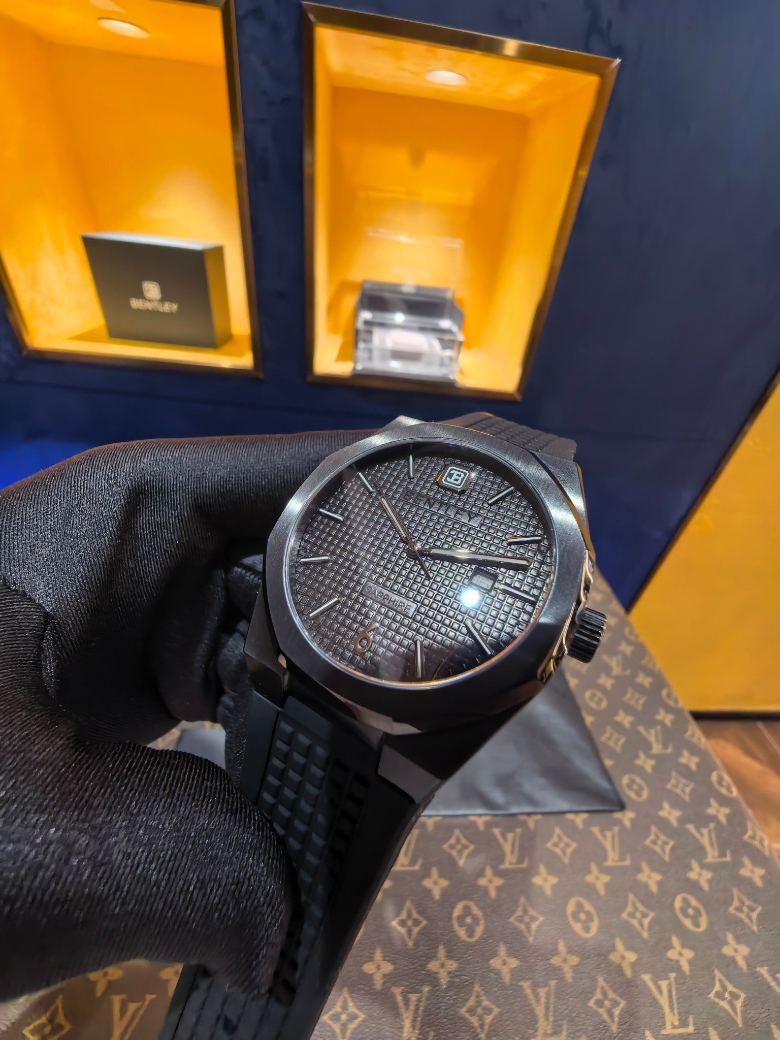 THE AURARAY  BL-24-05
